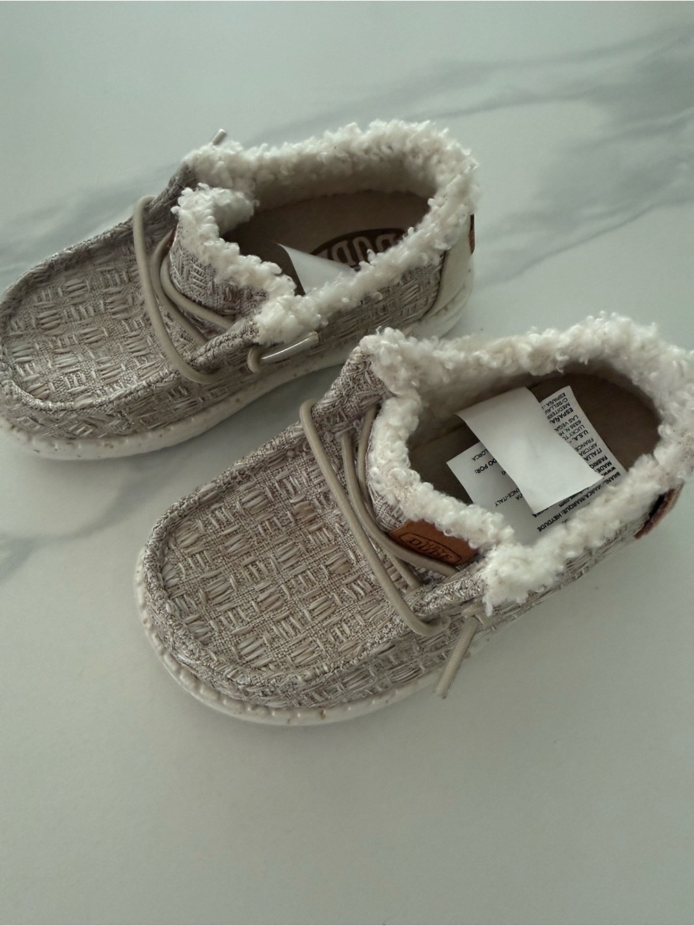 Hey Dude Kids Tan Woven Moccasin Slippers with White Sherpa Trim NWOT